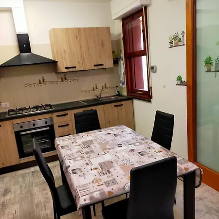 Molo Giano Lägenhet Levanto