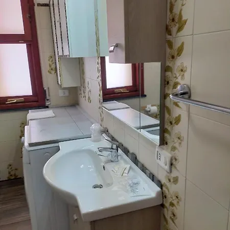 Molo Giano Apartmán *